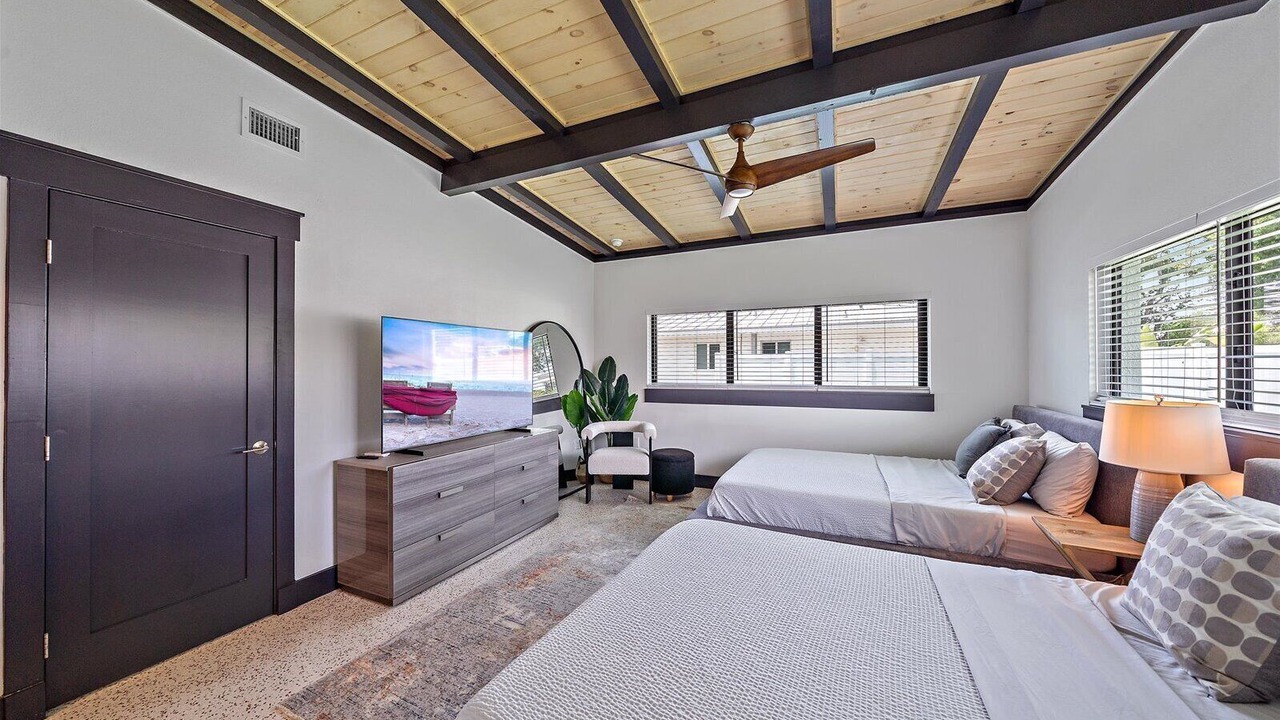 Photo of Bedroom in Downtown