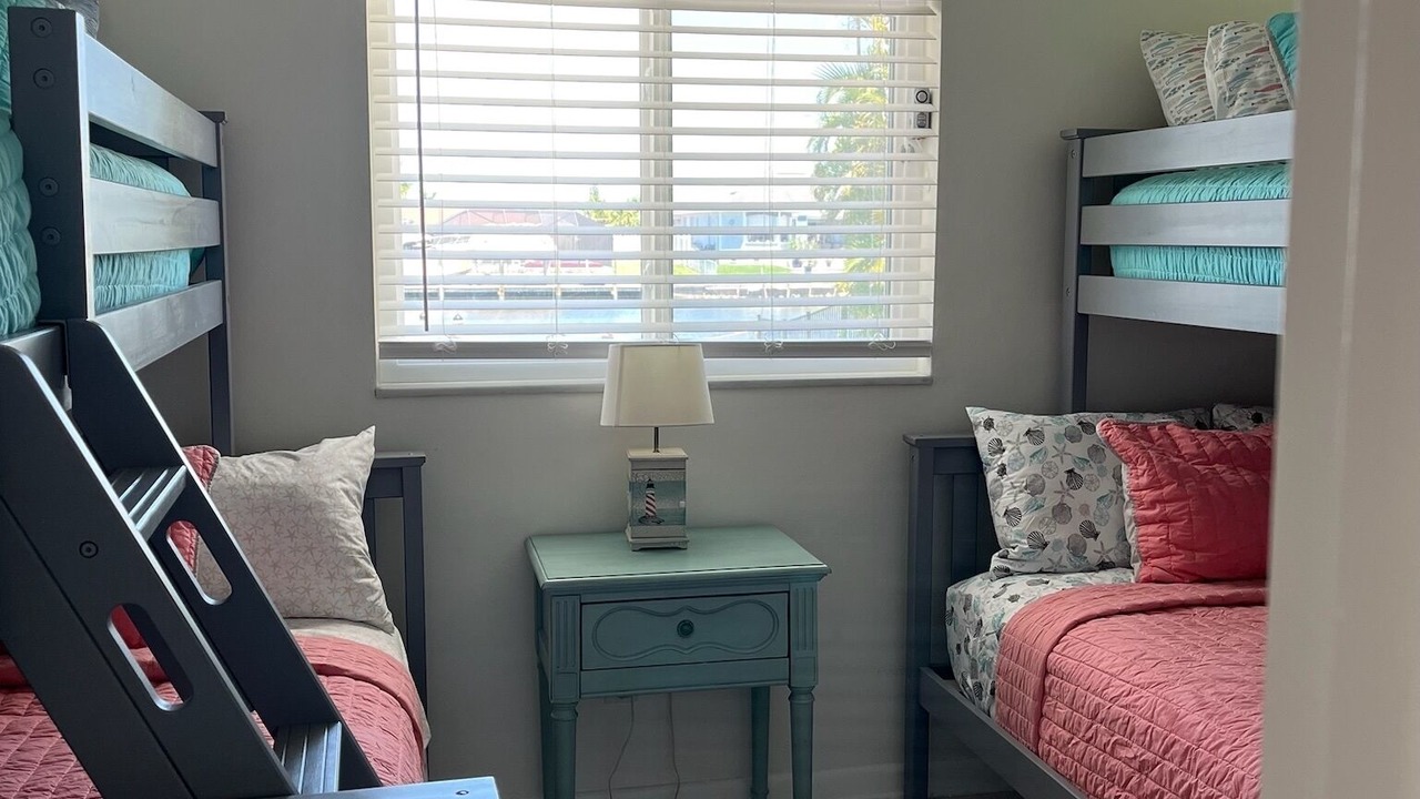 Photo of Bedroom in Yacht Club