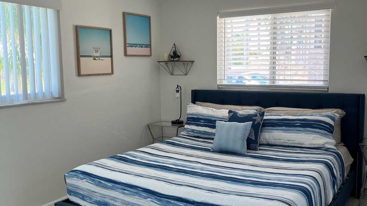Photo of Bedroom in Yacht Club
