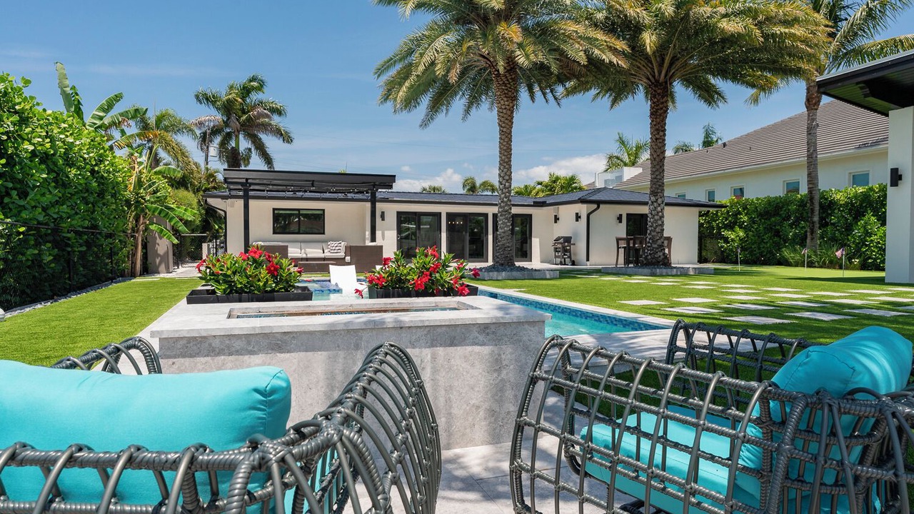 Photo of Patio Balcony in Royal Harbor