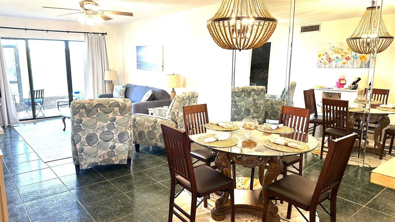 Photo of Livingroom in Hutchinson Island South