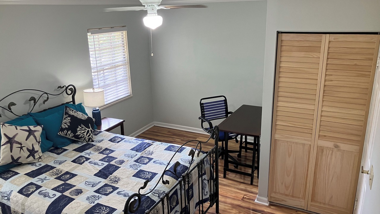 Photo of Bedroom in Central Beach