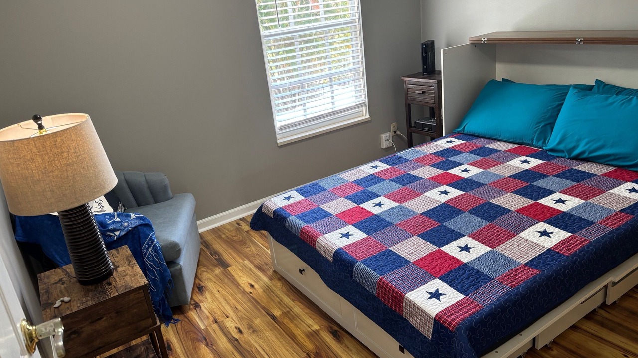 Photo of Bedroom in Central Beach