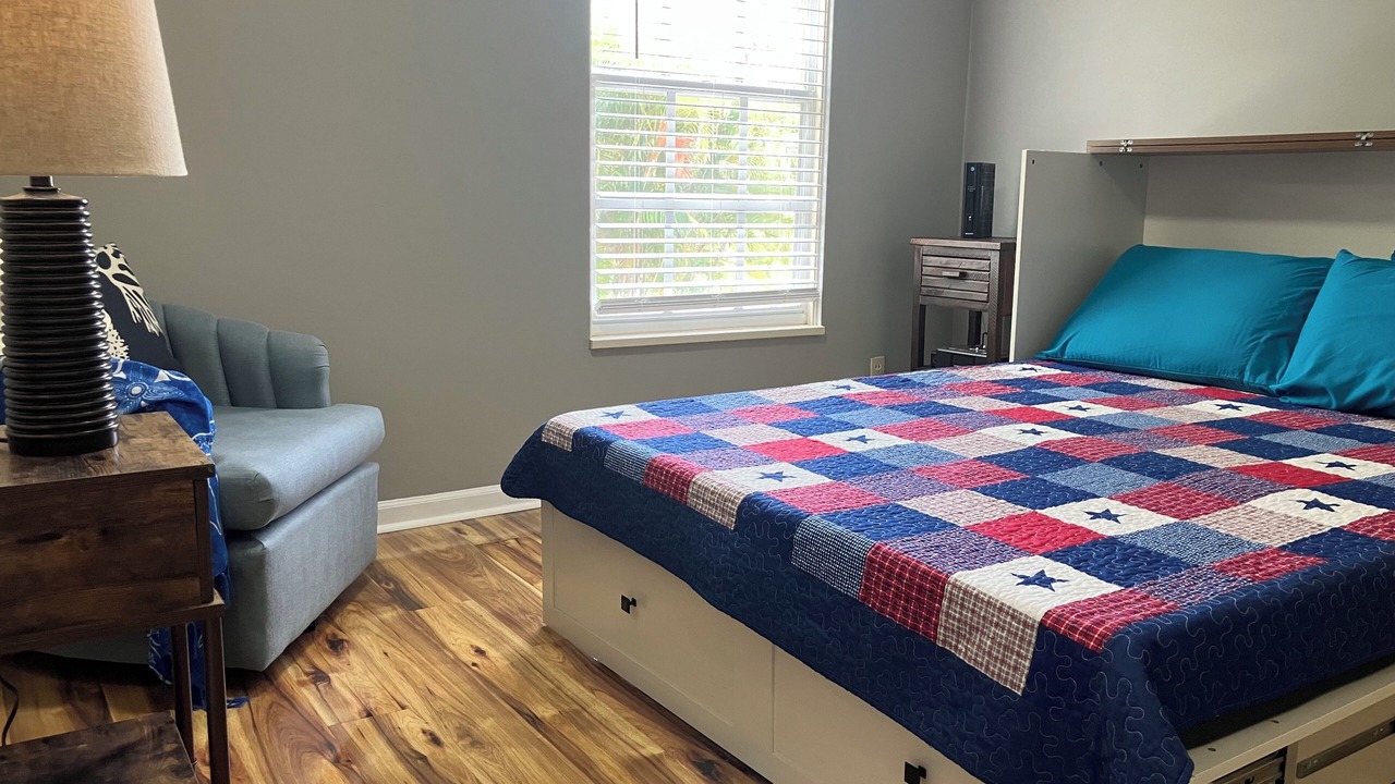 Photo of Bedroom in Central Beach