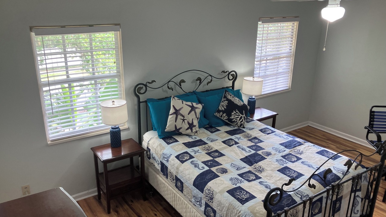 Photo of Bedroom in Central Beach