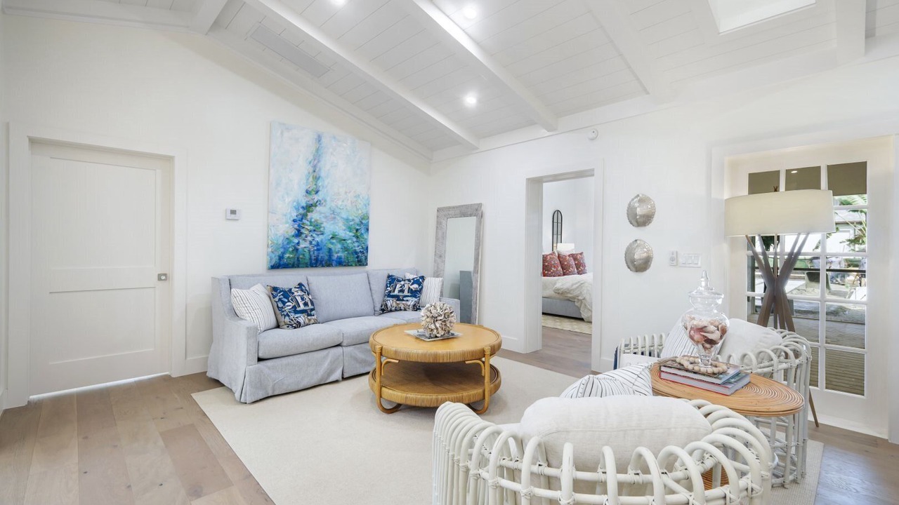Photo of Livingroom in Old Naples