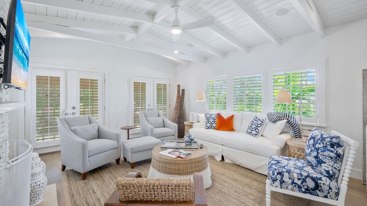 Photo of Livingroom in Old Naples