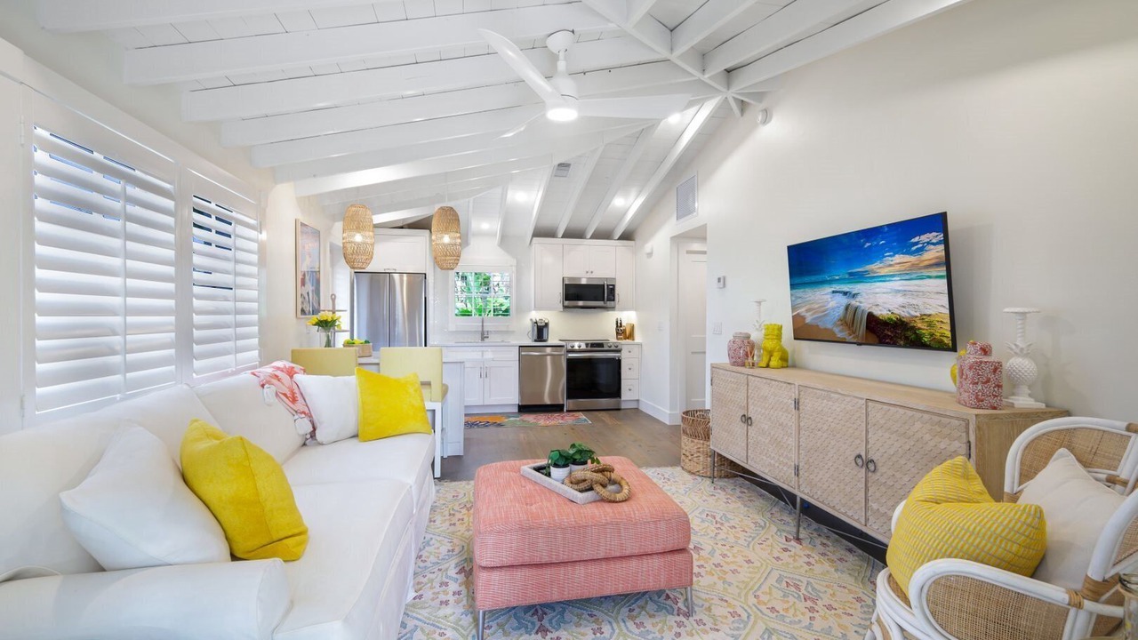 Photo of Livingroom in Old Naples