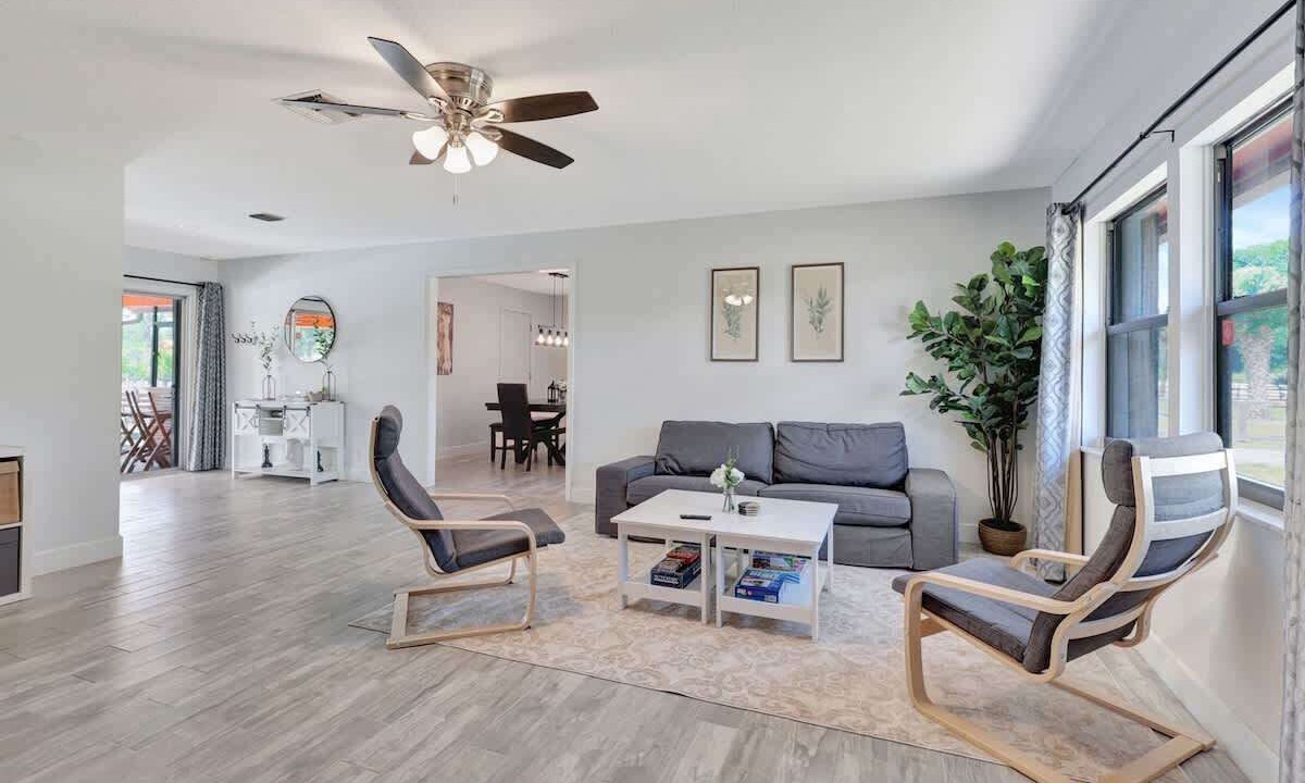Photo of Livingroom in Lake Worth