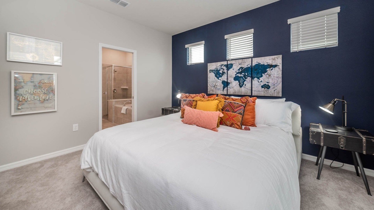 Photo of Bedroom in Davenport