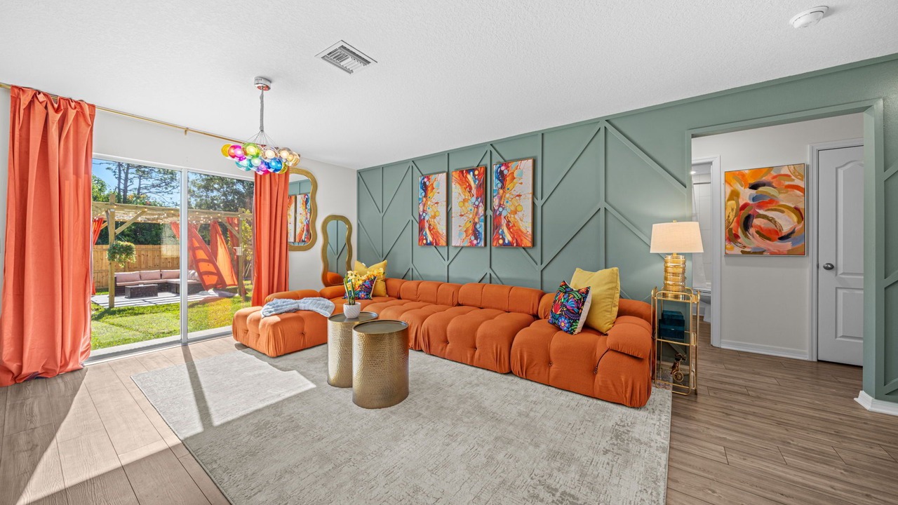 Photo of Livingroom in Palm Bay