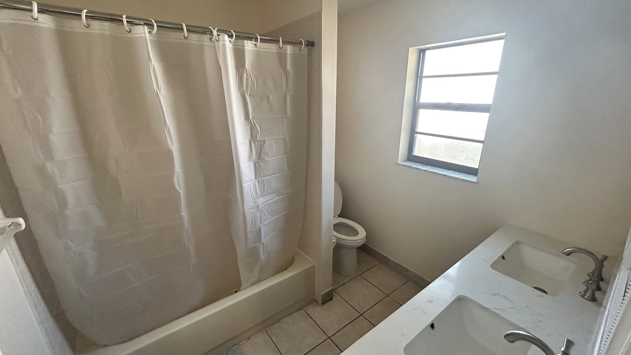 Photo of Bathroom in Port Saint Lucie