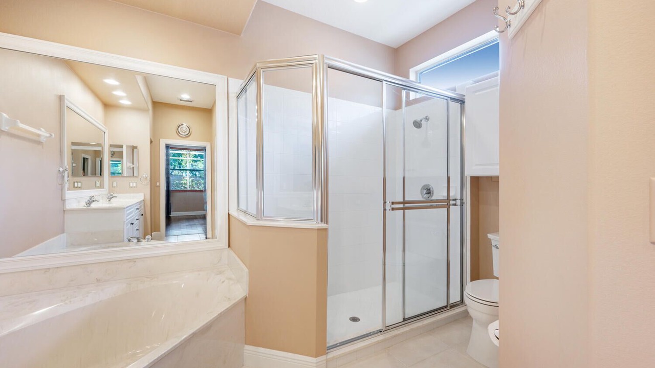 Photo of Bathroom in Ibis Cove