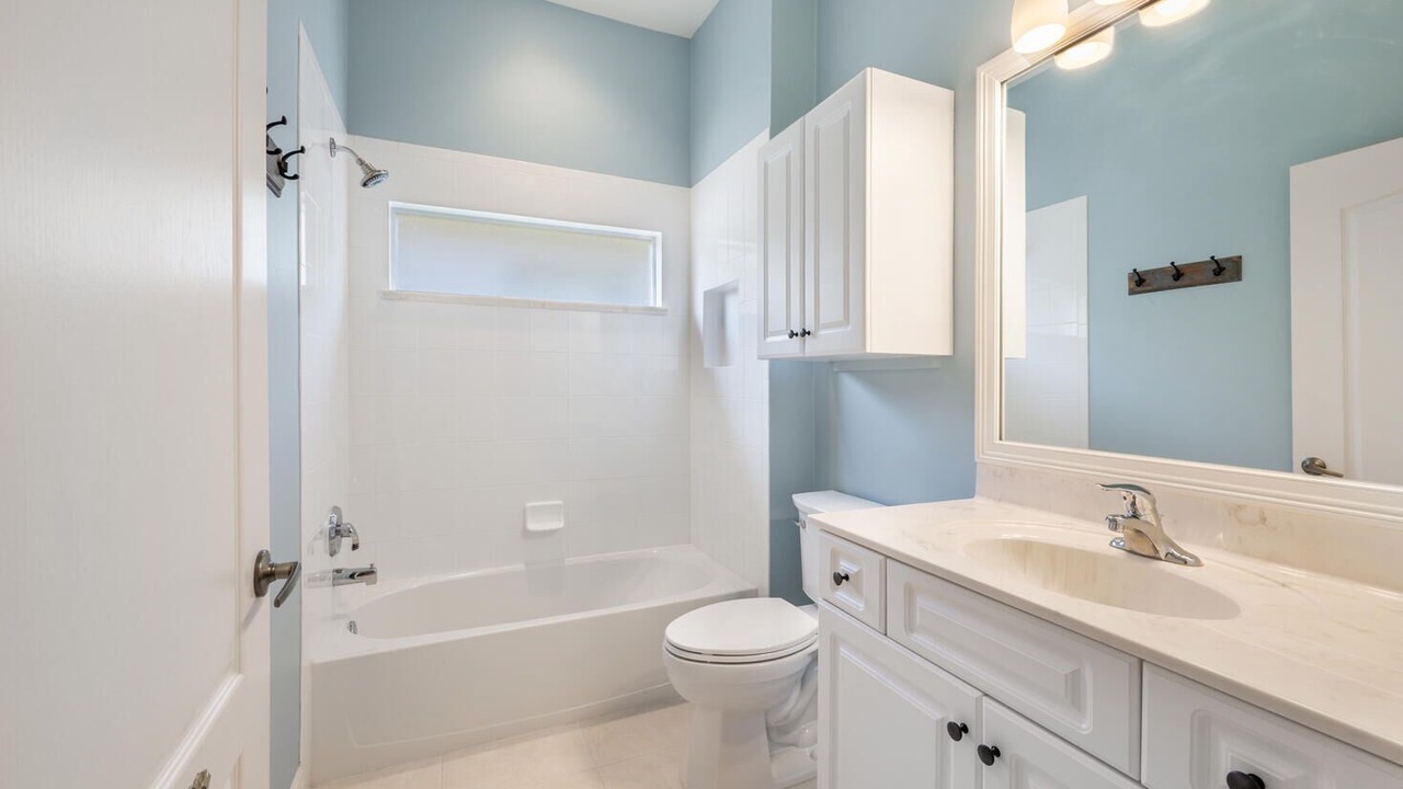 Photo of Bathroom in Ibis Cove