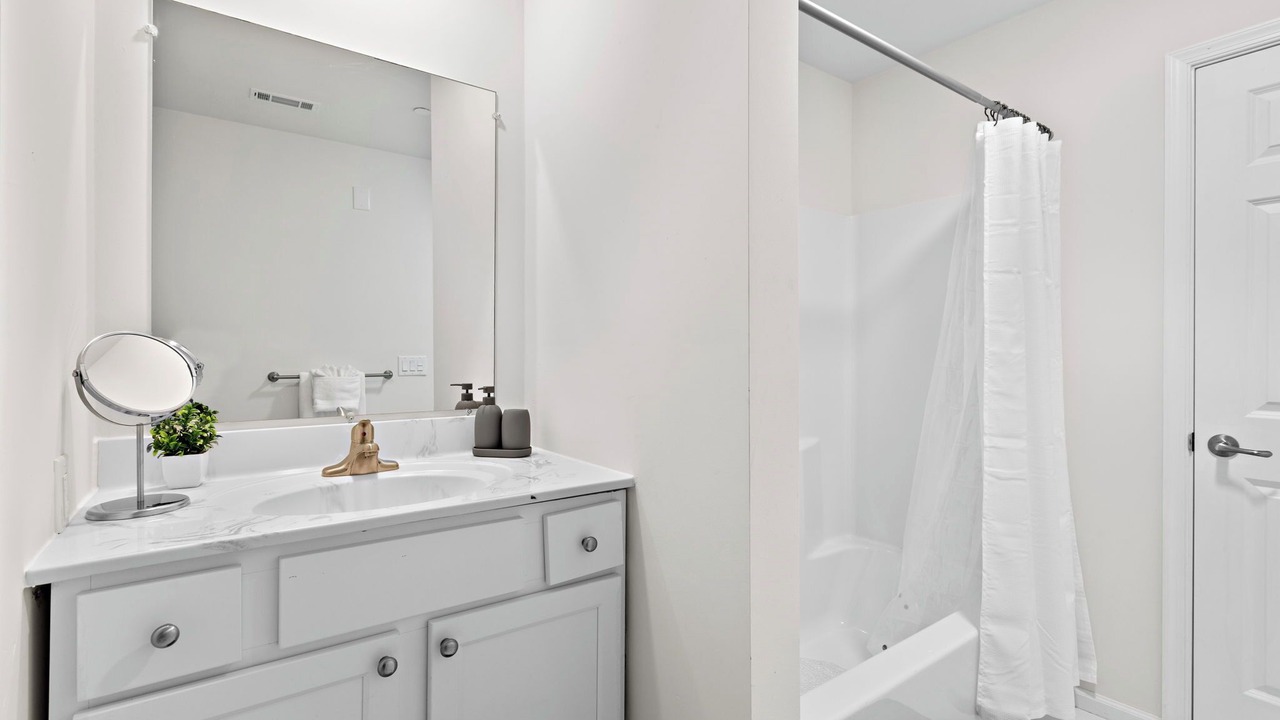 Photo of Bathroom in Newark