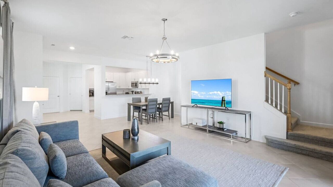 Photo of Livingroom in Gateway