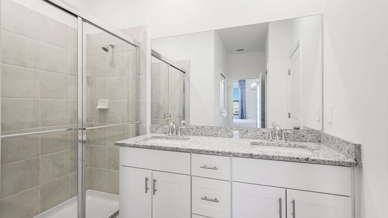 Photo of Bathroom in Gateway