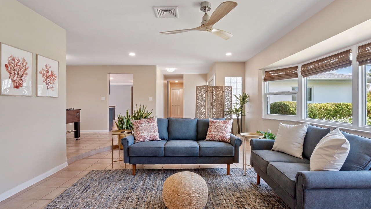 Photo of Livingroom in Caloosahatchee