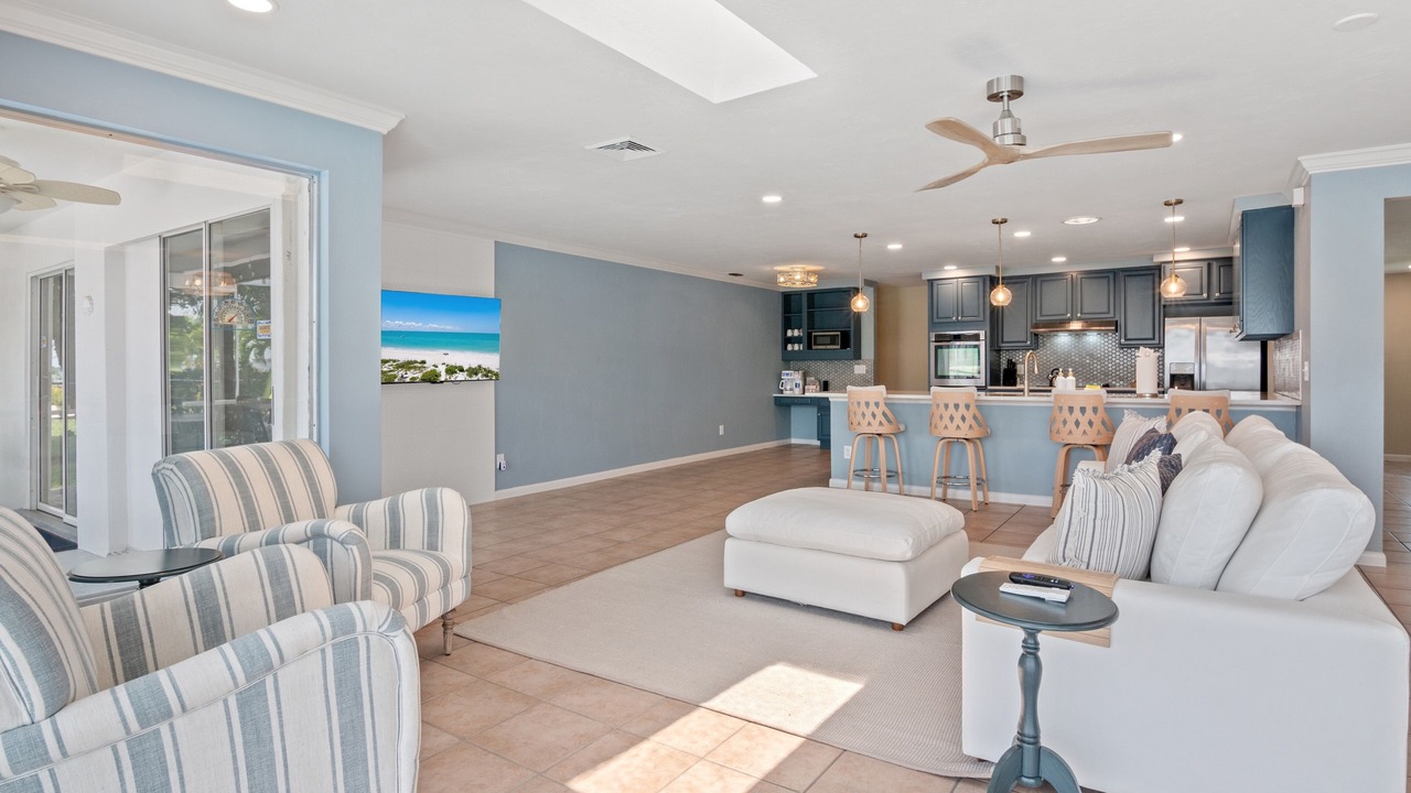 Photo of Livingroom in Caloosahatchee