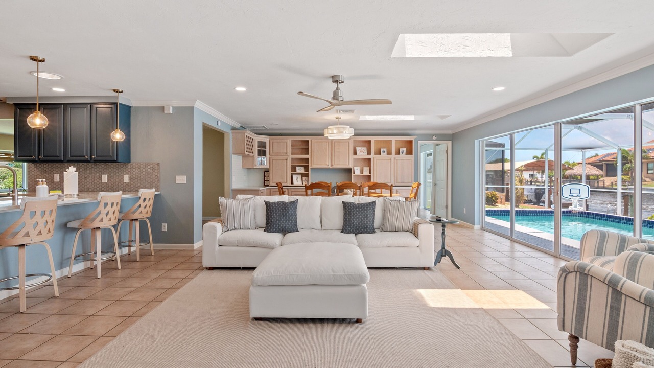 Photo of Livingroom in Caloosahatchee