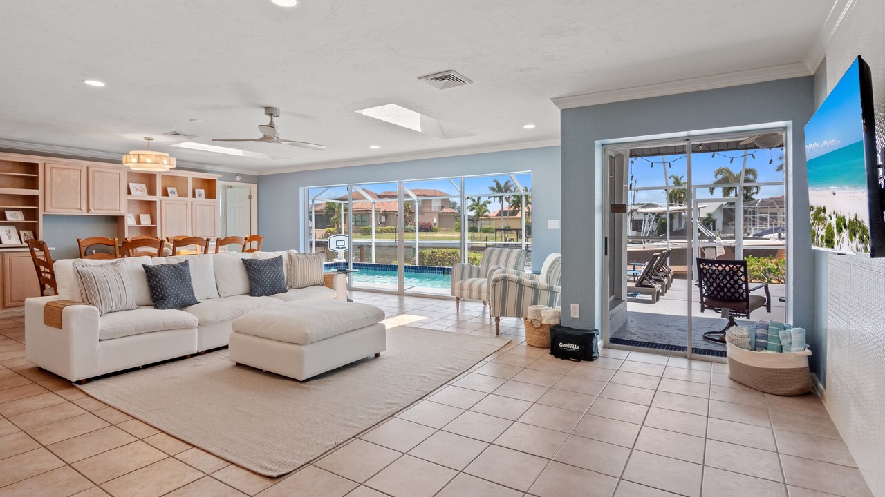 Photo of Livingroom in Caloosahatchee