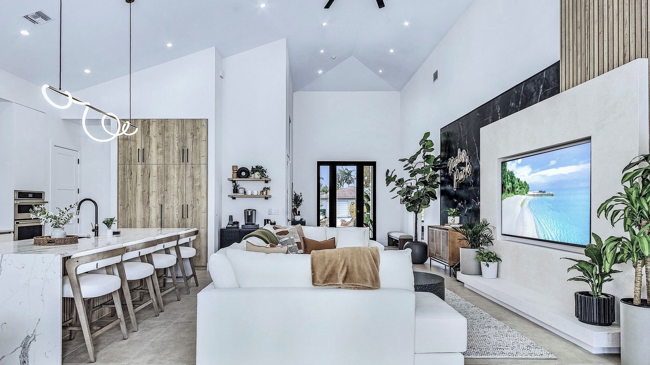 Photo of Livingroom in Naples Park