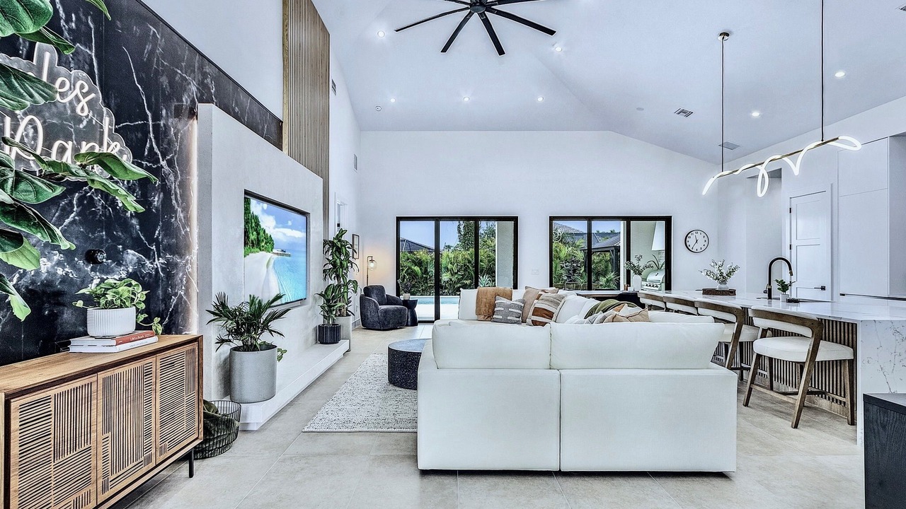 Photo of Livingroom in Naples Park