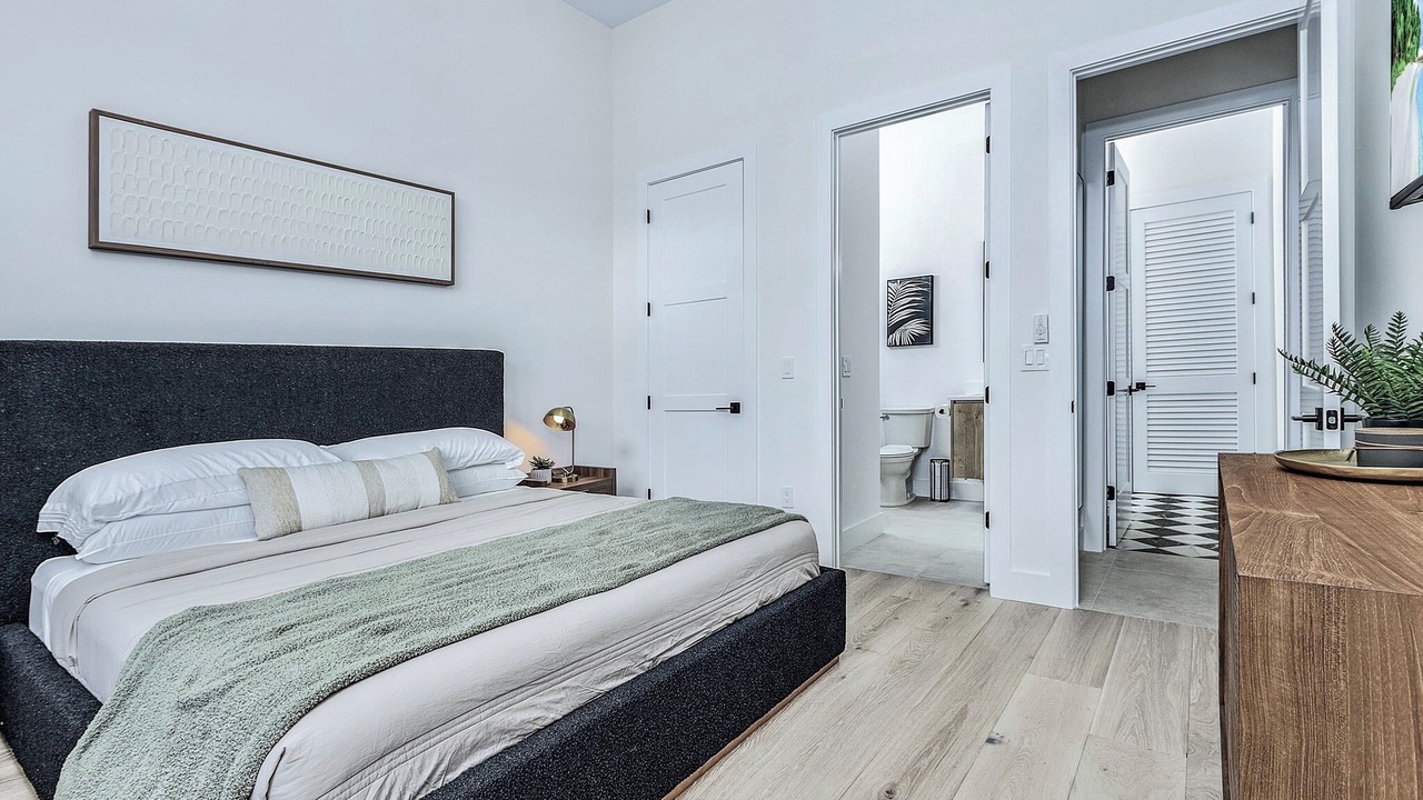 Photo of Bedroom in Naples Park