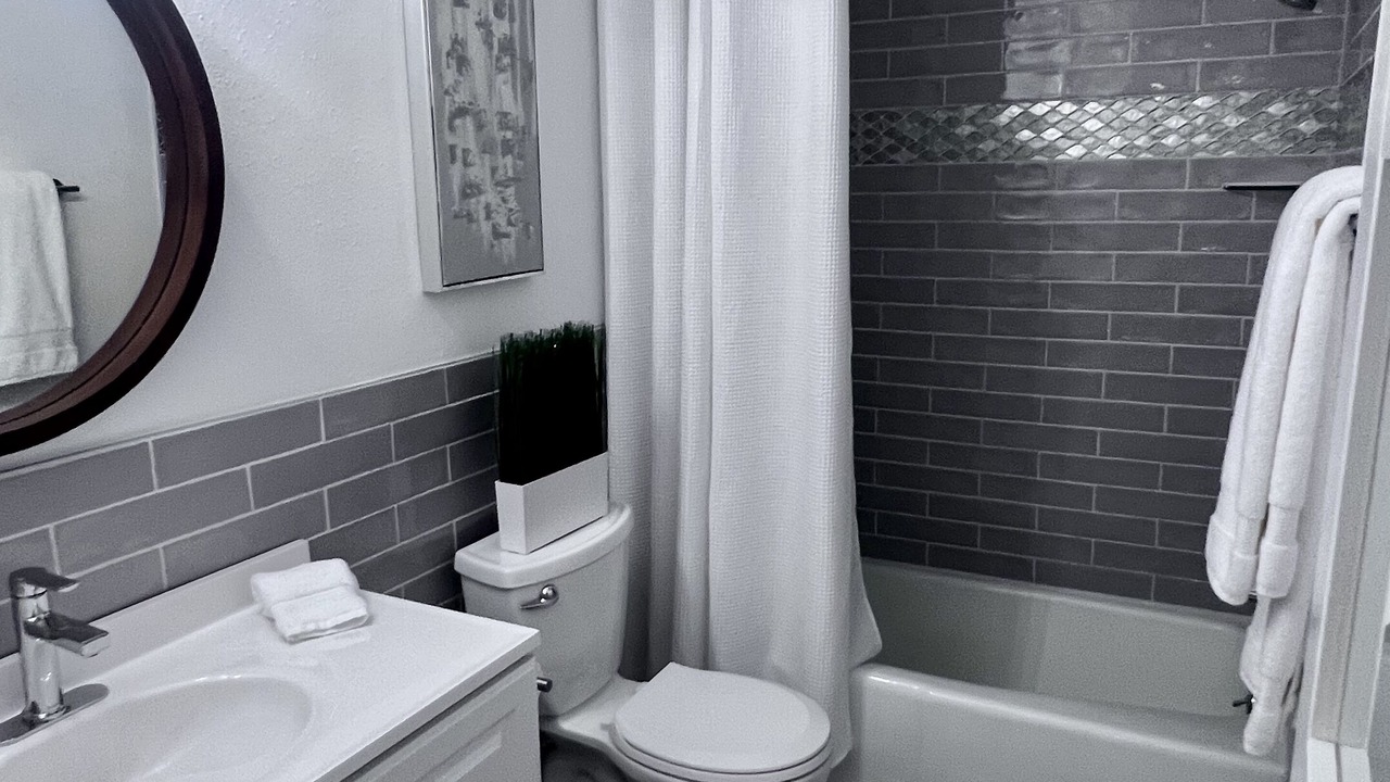 Photo of Bathroom in Englewood