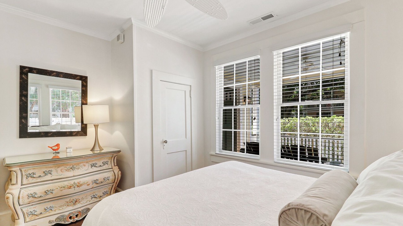 Photo of Bedroom in Historic District