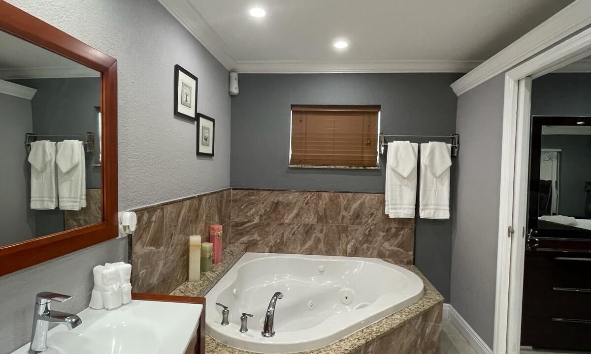 Photo of Bathroom in Greenacres