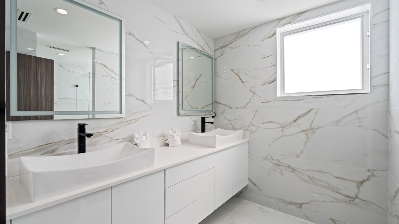 Photo of Bathroom in Marathon