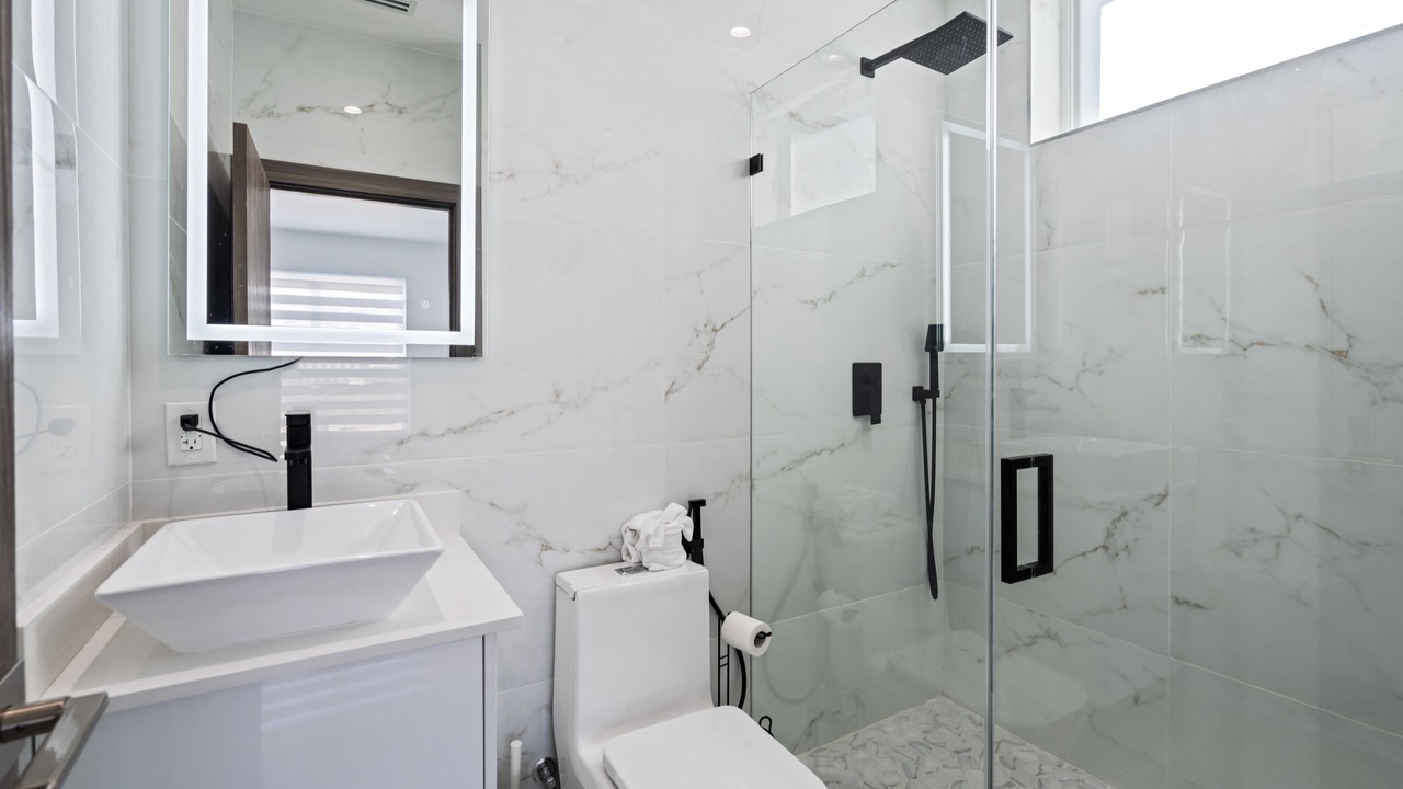 Photo of Bathroom in Marathon