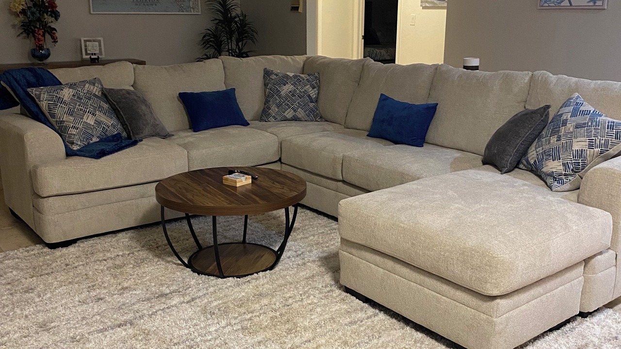 Photo of Livingroom in Yacht Club