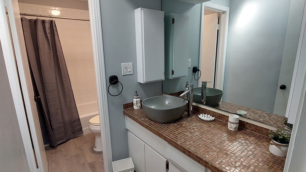 Photo of Bathroom in Lake Magdalene