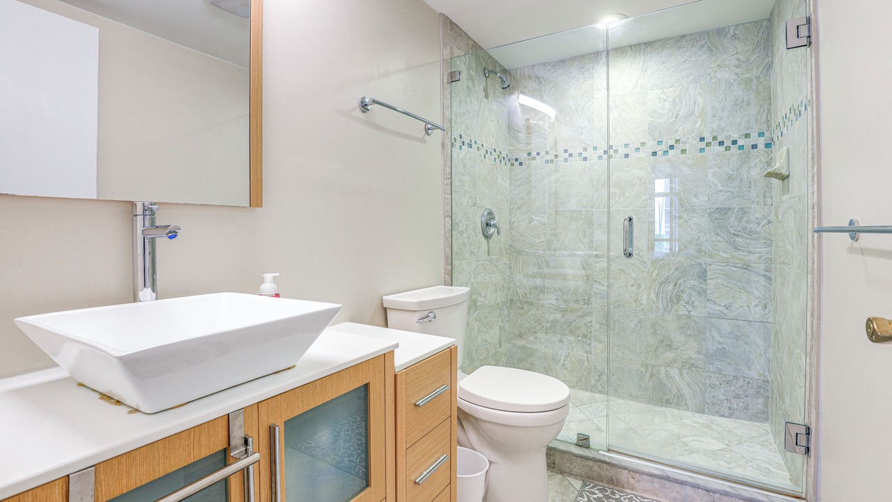 Photo of Bathroom in Jensen Beach