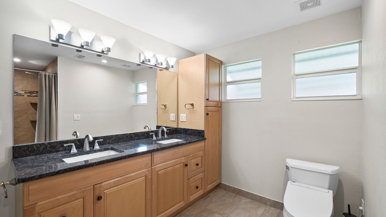Photo of Bathroom in Yacht Club
