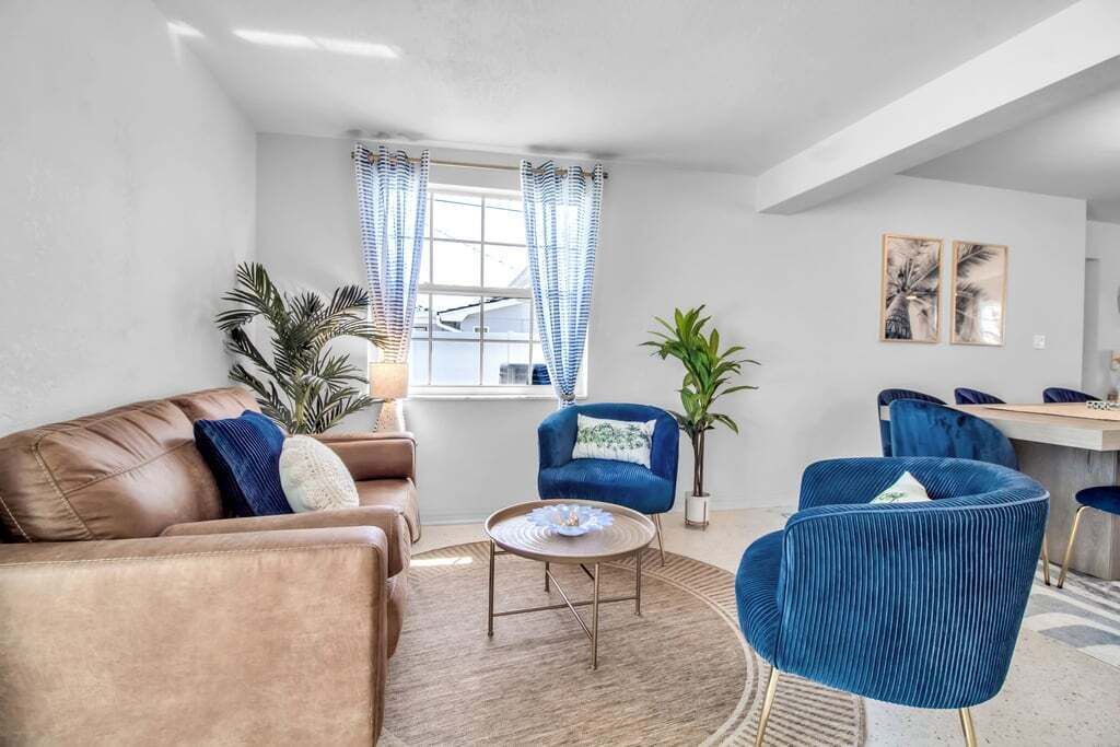 Photo of Livingroom in Seminole