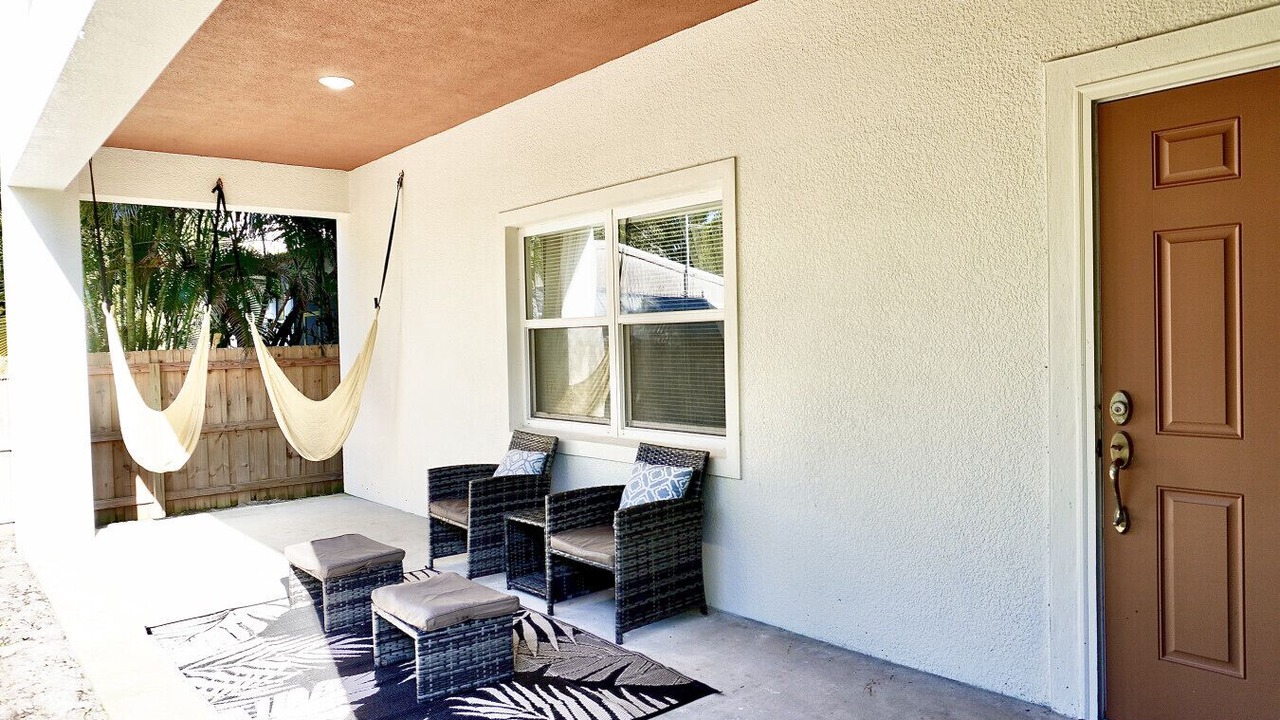 Photo of Patio Balcony in Crescent Beach