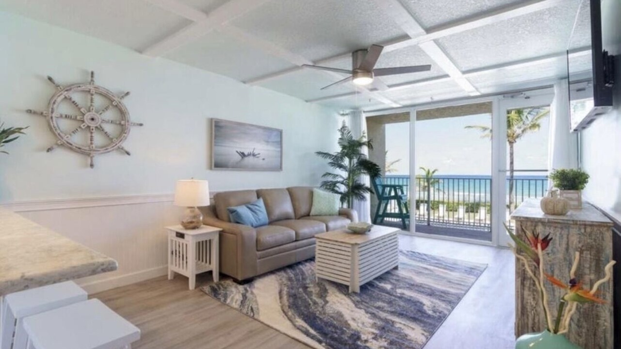 Photo of Livingroom in Hutchinson Island South