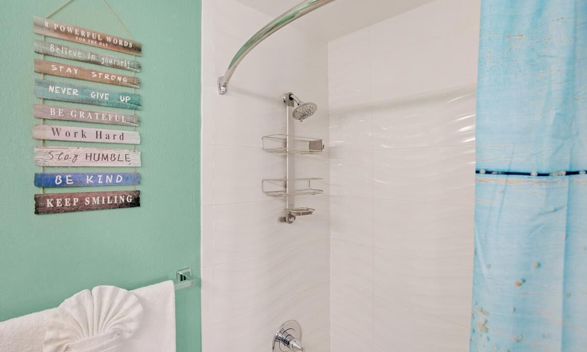 Photo of Bathroom in Marathon