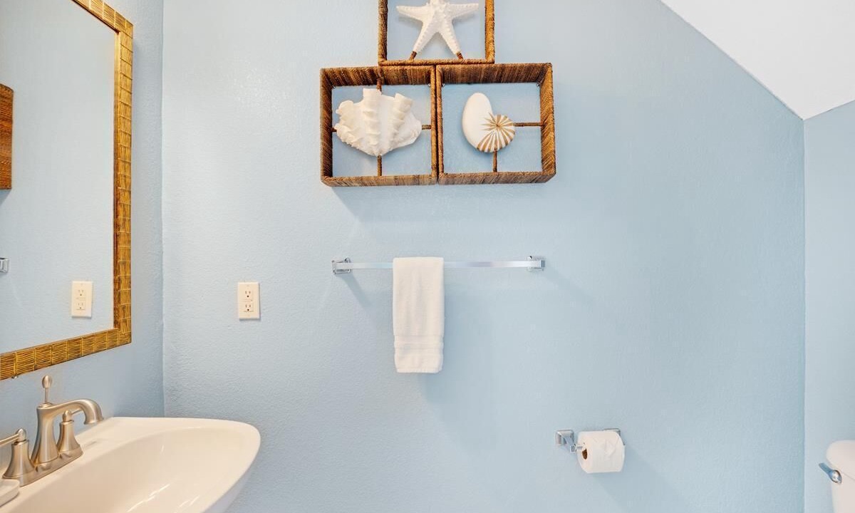 Photo of Bathroom in Marathon