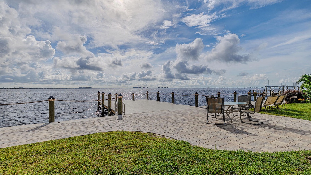 Photo of Outdoor in Pelican