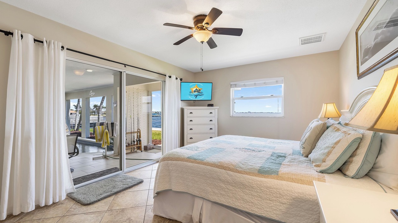 Photo of Bedroom in Pelican