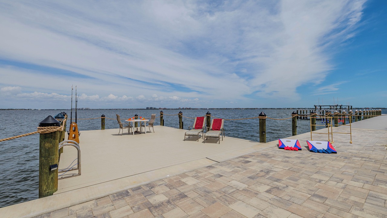 Photo of Outdoor in Pelican