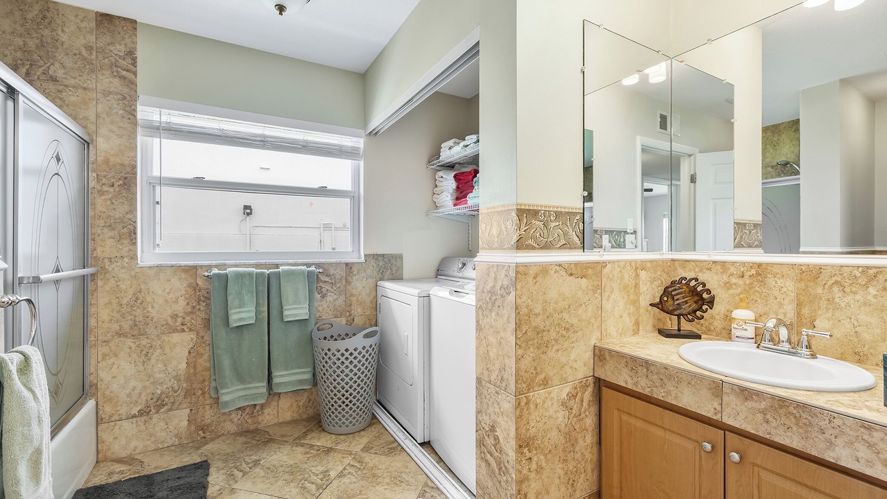 Photo of Bathroom in Pelican
