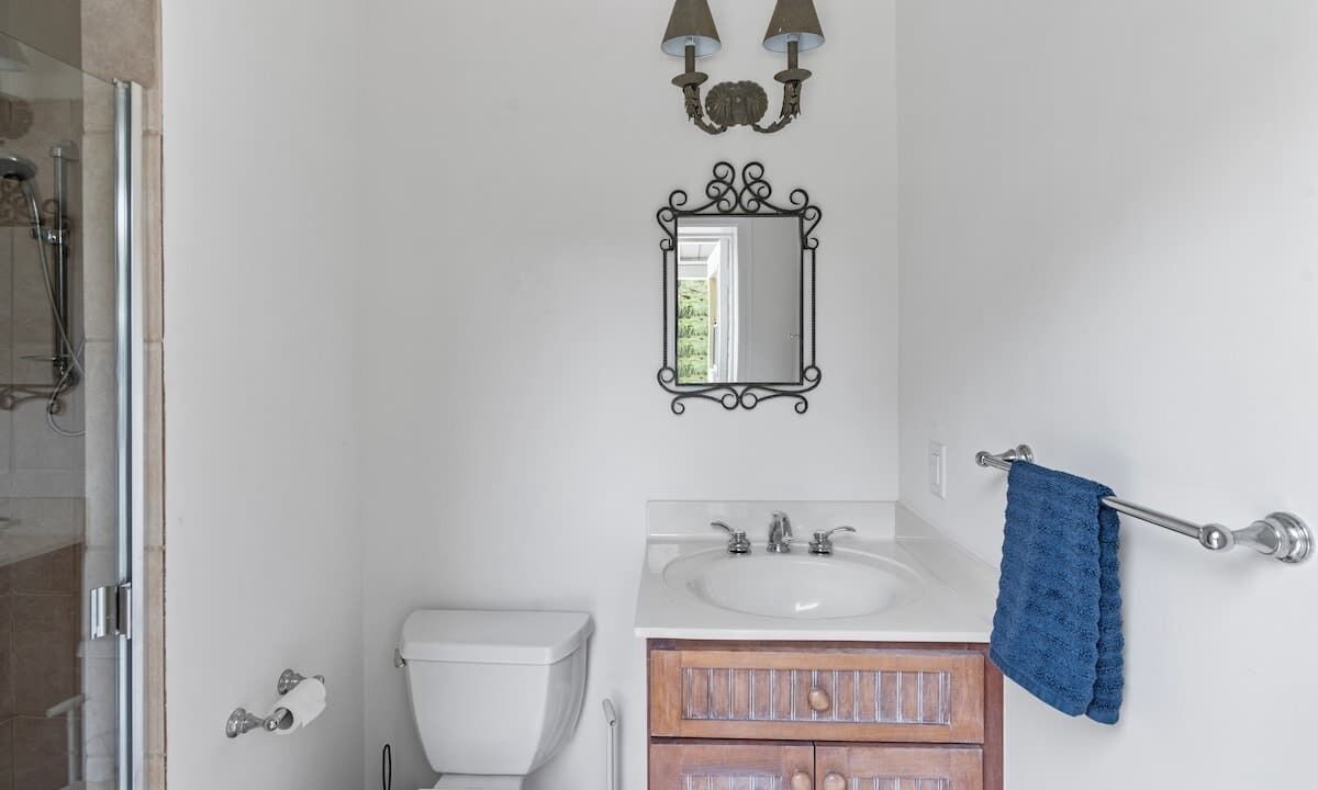 Photo of Bathroom in Melbourne Beach
