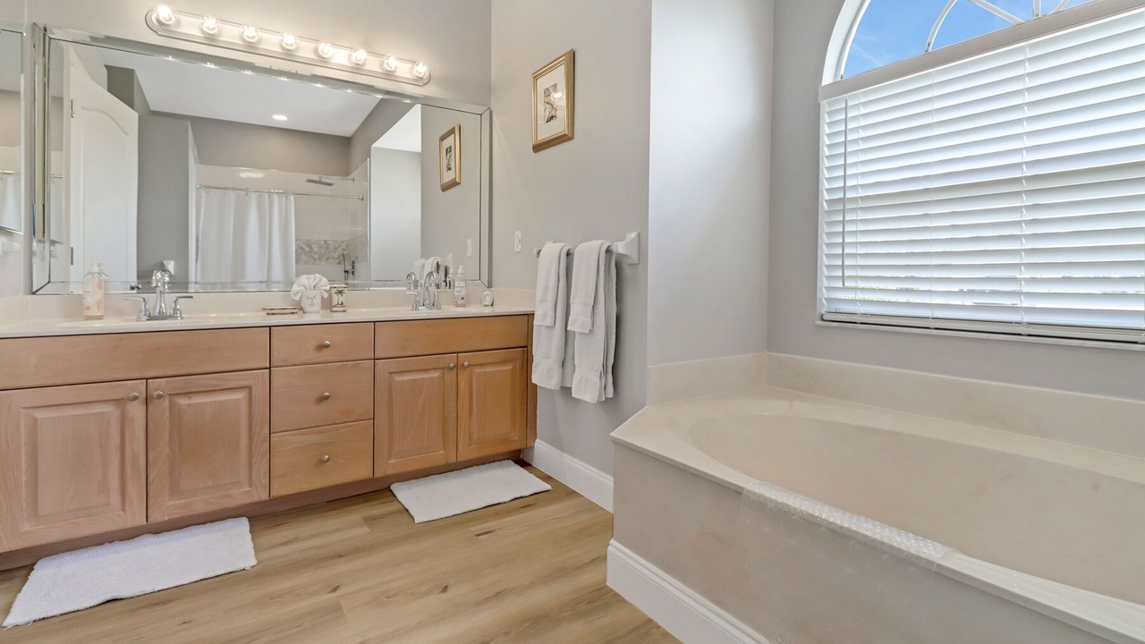 Photo of Bathroom in Central Naples