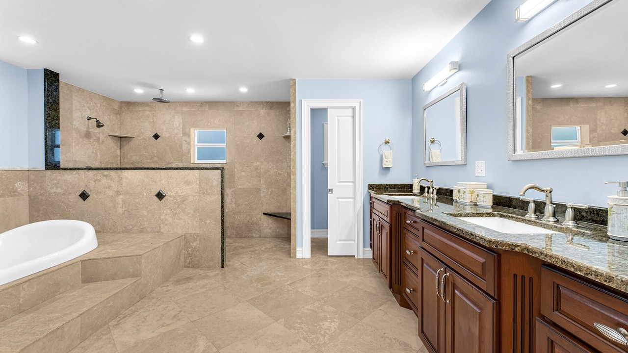 Photo of Bathroom in Tavernier