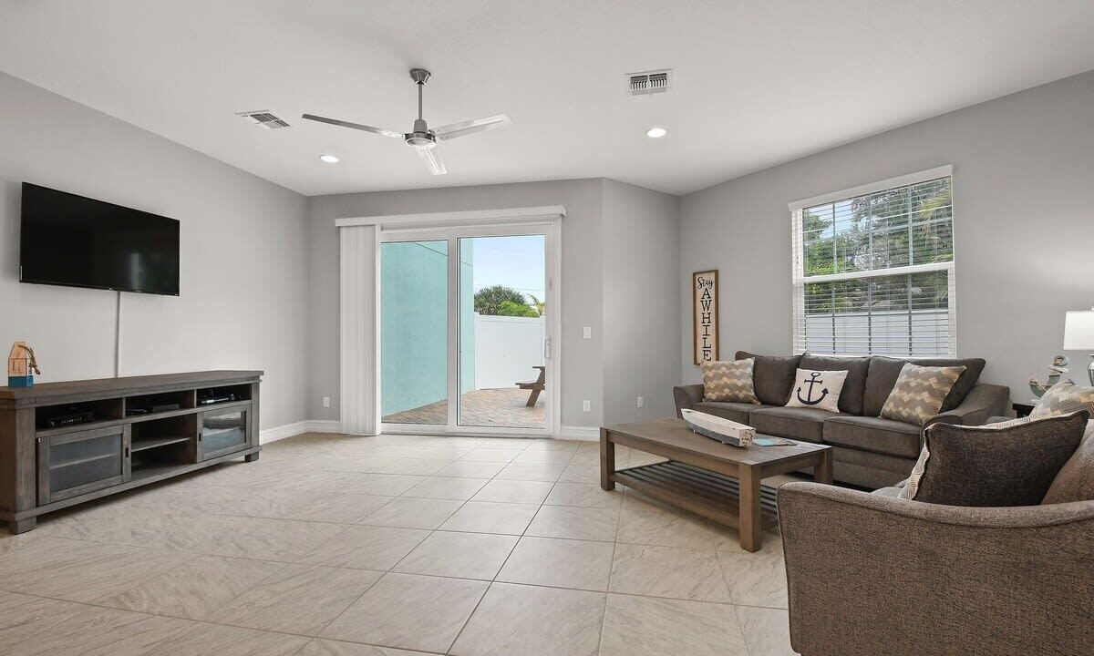 Photo of Bedroom in Indian Harbour Beach